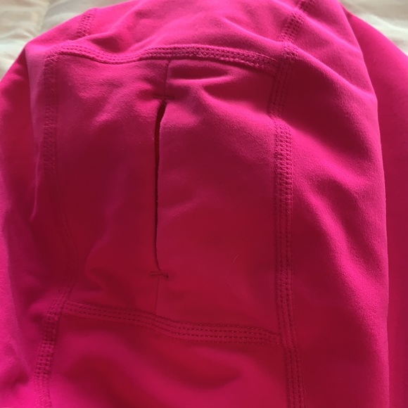 Lululemon Running reflective 1/2 Zip Jacket - Picture 7 of 8